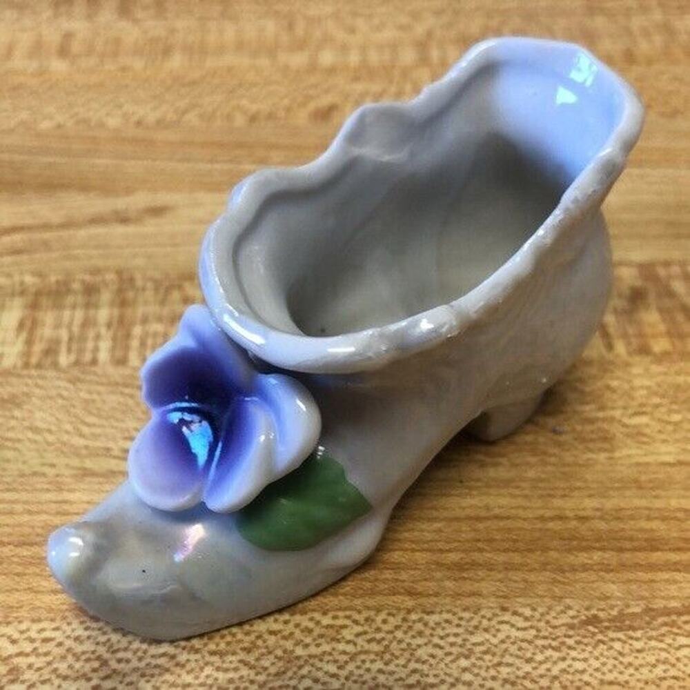 Vintage Hand Painted Lt Blue Porcelain Shoe Flower 3 ” x 1 ½ inches Japan